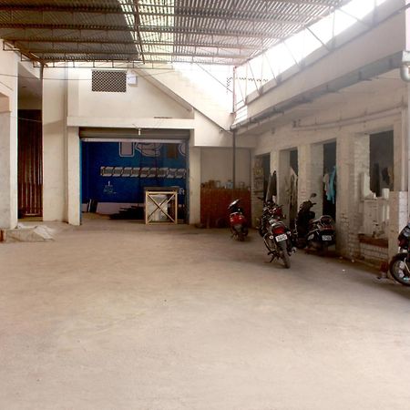 Perfect Homestay Ujjain Esterno foto