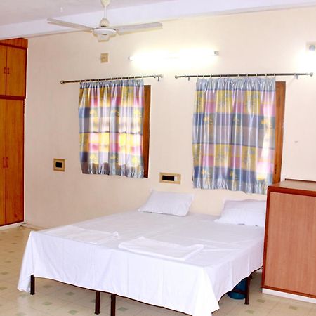 Perfect Homestay Ujjain Esterno foto